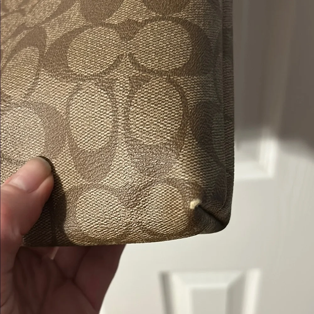 Coach Signature Brown and Pink Crossbody Bag - Picture 4 of 6